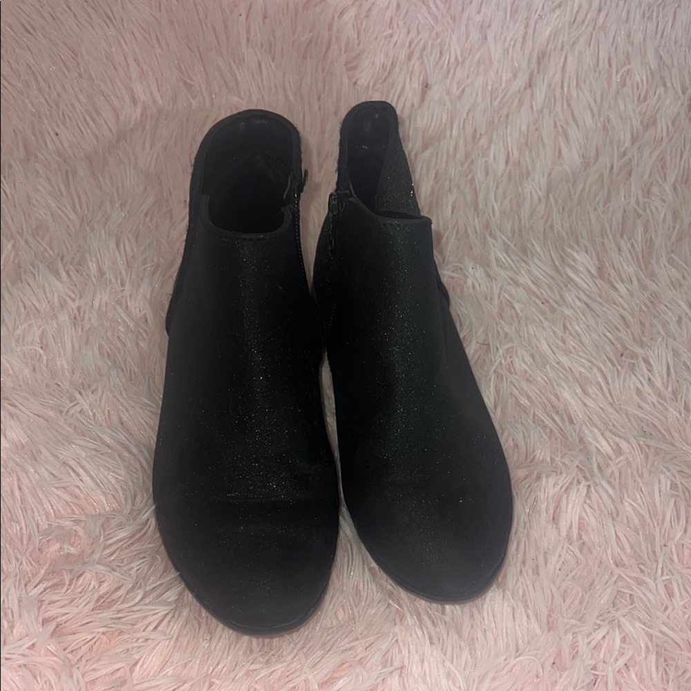 Elegant Black Ankle Boots